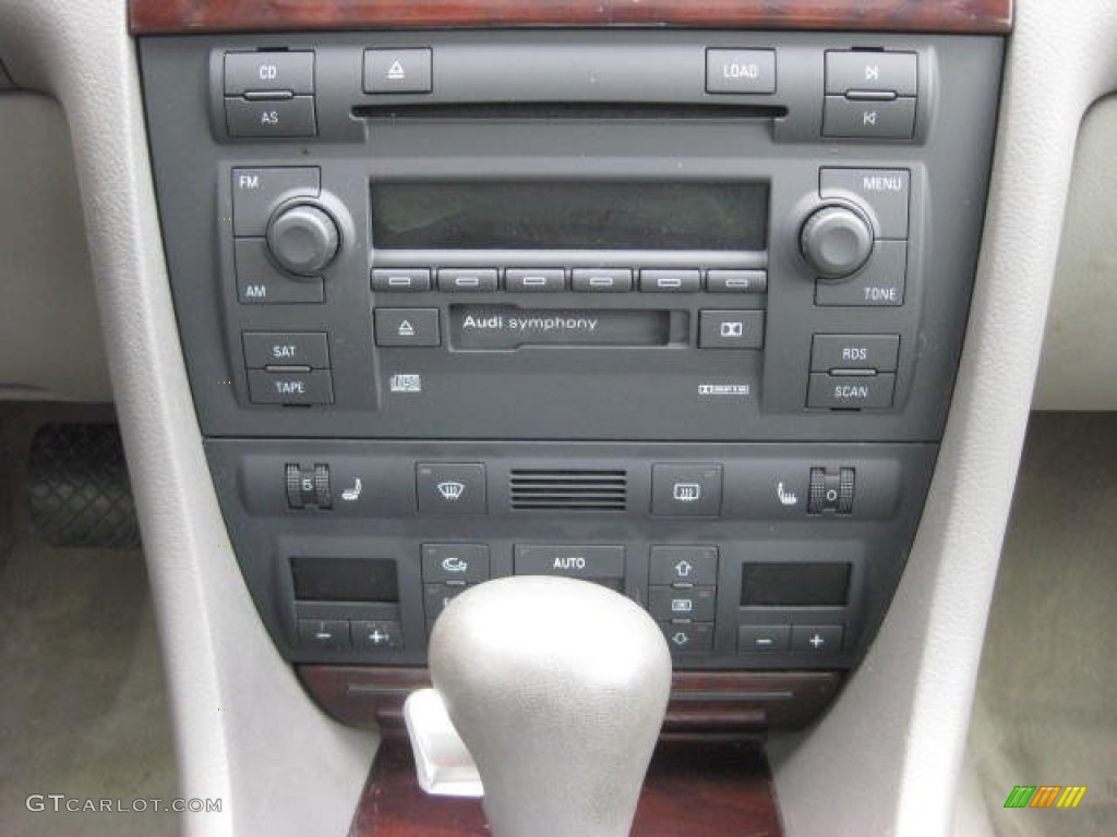 2004 Audi A6 4.2 quattro Sedan Controls Photo #77676024