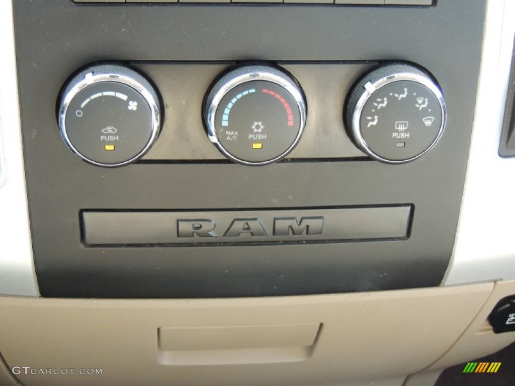 2009 Dodge Ram 1500 Big Horn Edition Crew Cab Controls Photo #77678283