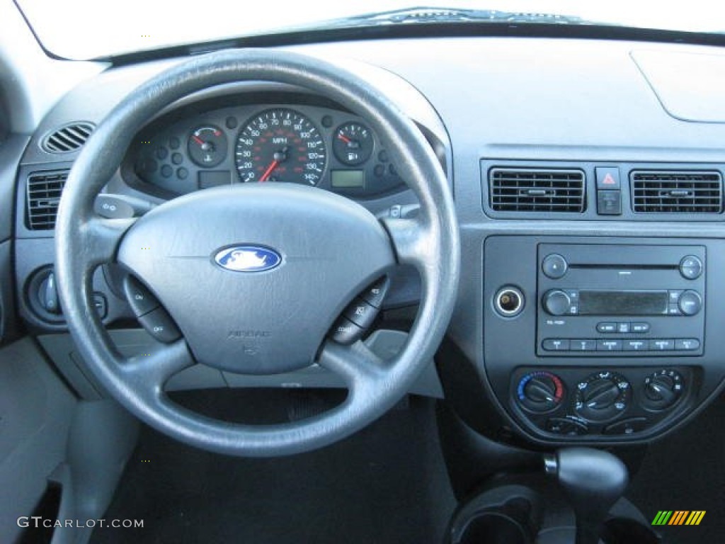 2007 Ford Focus ZX4 SE Sedan Charcoal/Light Flint Dashboard Photo #77678928
