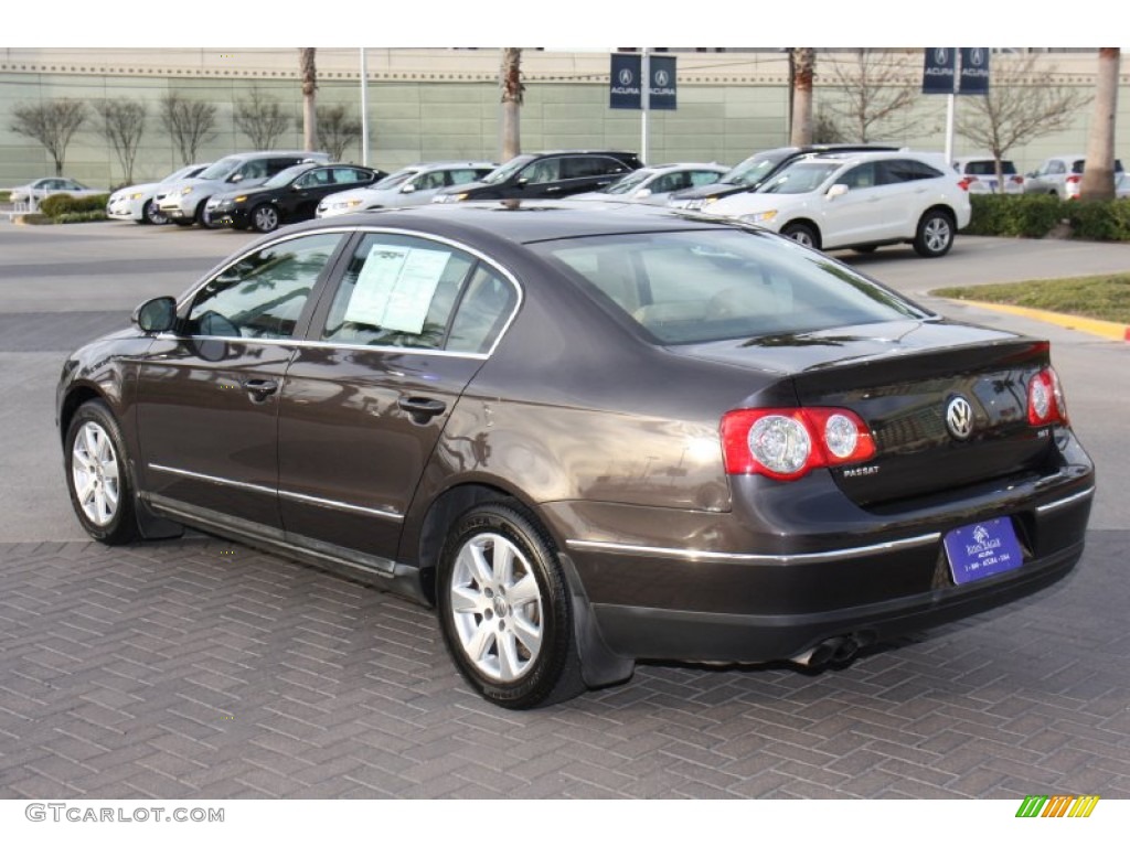 2006 Passat 2.0T Sedan - Mocha Brown / Latte Macchiato photo #5