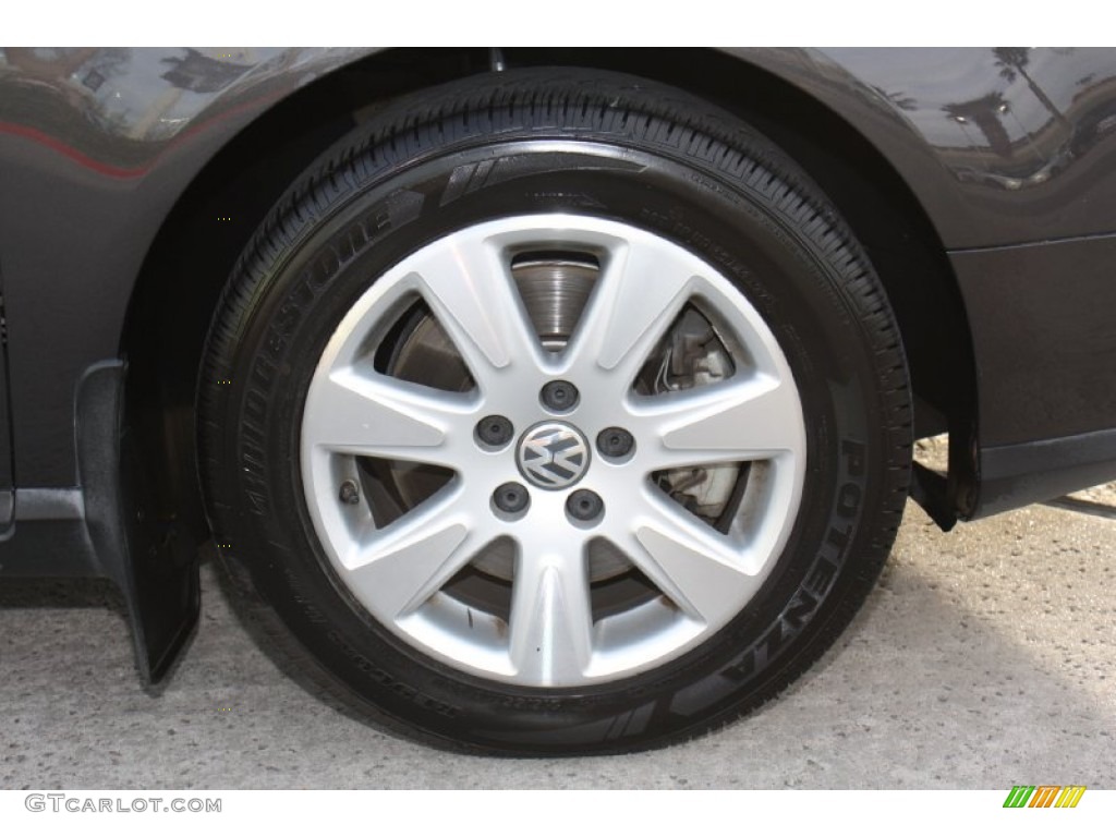 2006 Volkswagen Passat 2.0T Sedan Wheel Photo #77680809