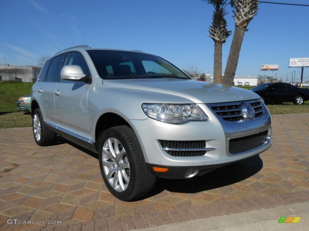 Reflex Silver Metallic 2008 Volkswagen Touareg 2 V8 Exterior Photo #77681772