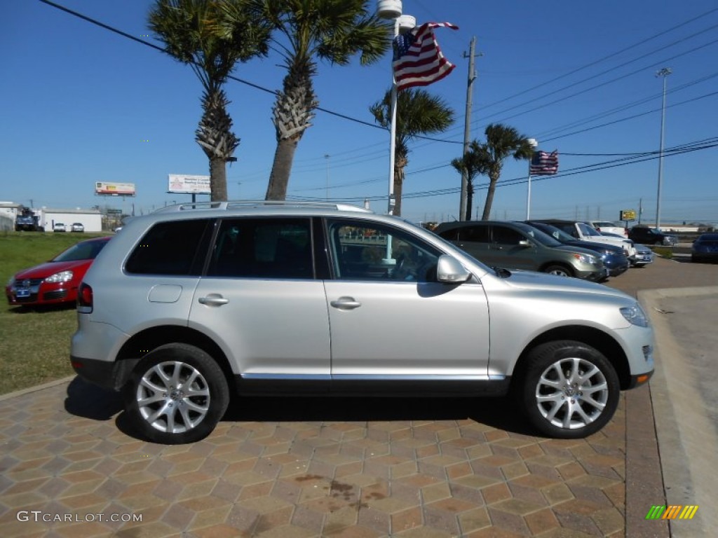 Reflex Silver Metallic 2008 Volkswagen Touareg 2 V8 Exterior Photo #77681937