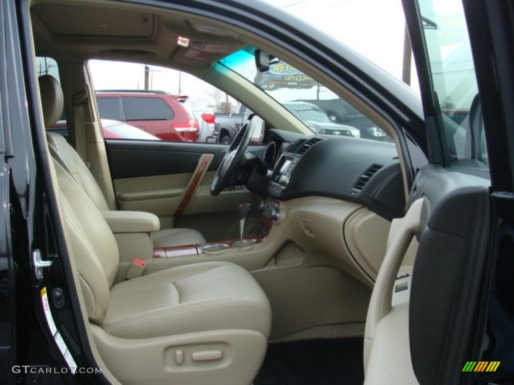 2010 Highlander Limited 4WD - Black / Sand Beige photo #8