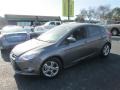 Sterling Grey Metallic - Focus SE 5-Door Photo No. 4