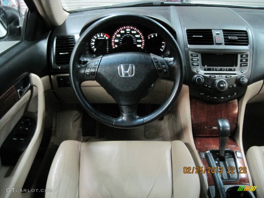 2007 Accord EX V6 Coupe - Taffeta White / Ivory photo #28