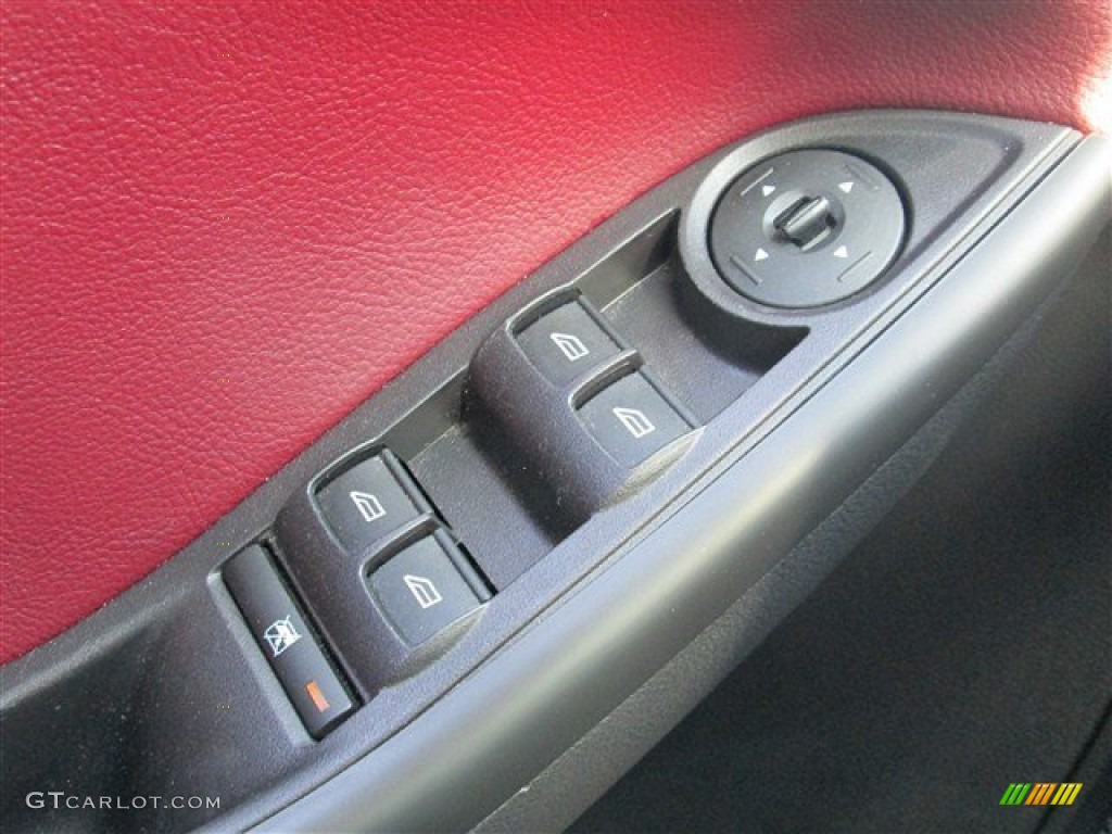 2012 Ford Focus SE 5-Door Controls Photo #77683551