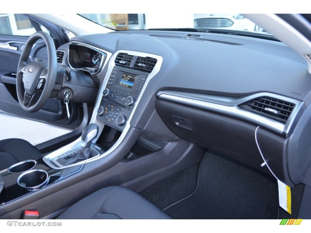 2013 Ford Fusion Hybrid SE Charcoal Black Dashboard Photo #77684322