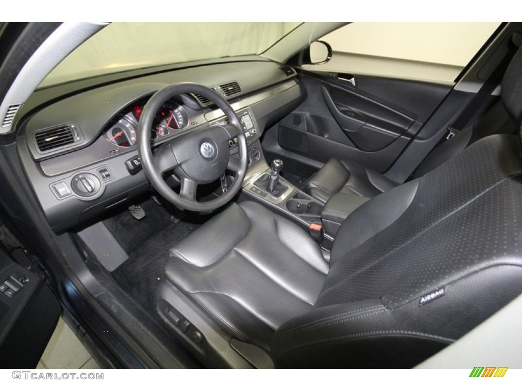 Black Interior 2008 Volkswagen Passat Turbo Sedan Photo #77684421