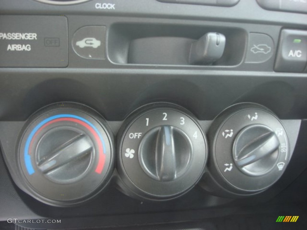 2008 Honda Fit Hatchback Controls Photo #77685816