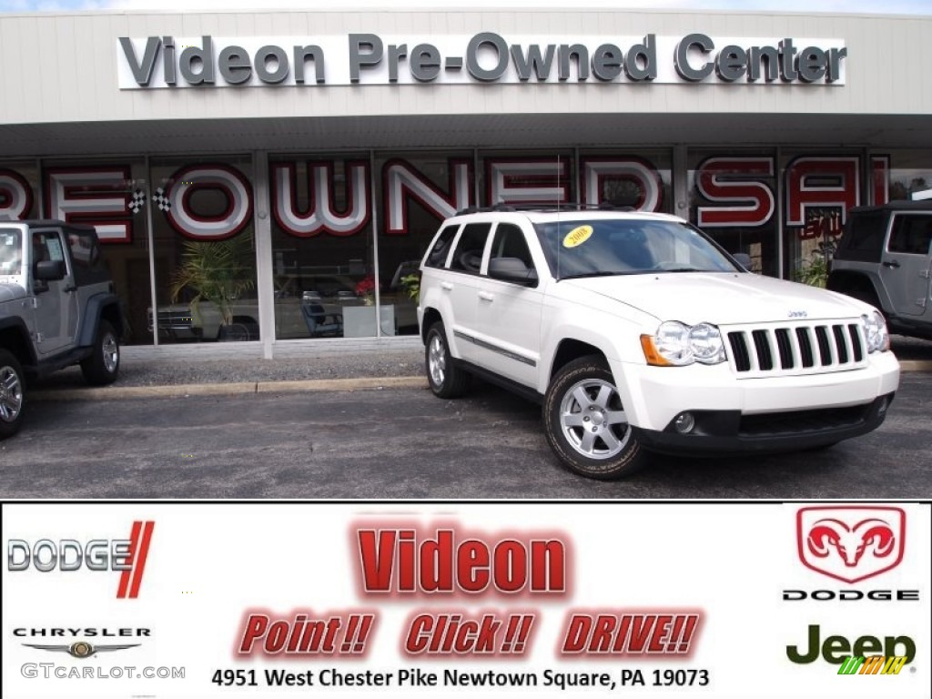 2008 Grand Cherokee Laredo 4x4 - Stone White / Khaki photo #1