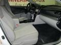 Super White - Camry LE Photo No. 17