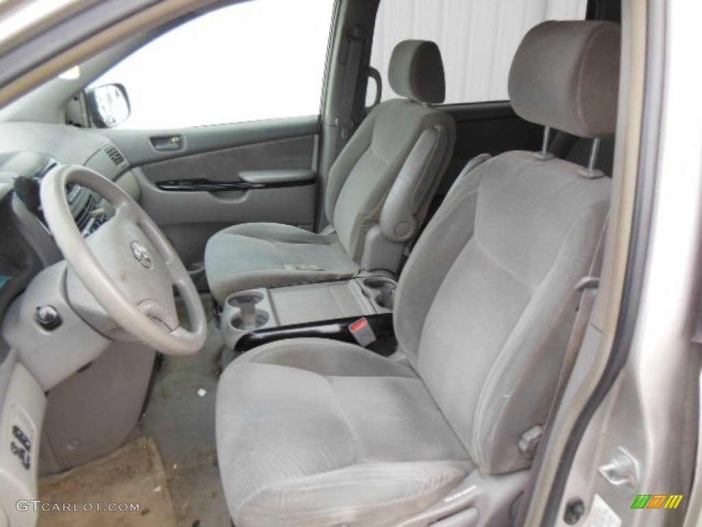 2004 Toyota Sienna LE Front Seat Photo #77687886