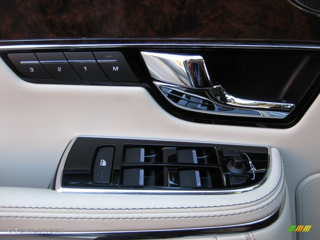 2012 XJ XJL Portfolio - Crystal Blue Metallic / Ivory/Oyster photo #7