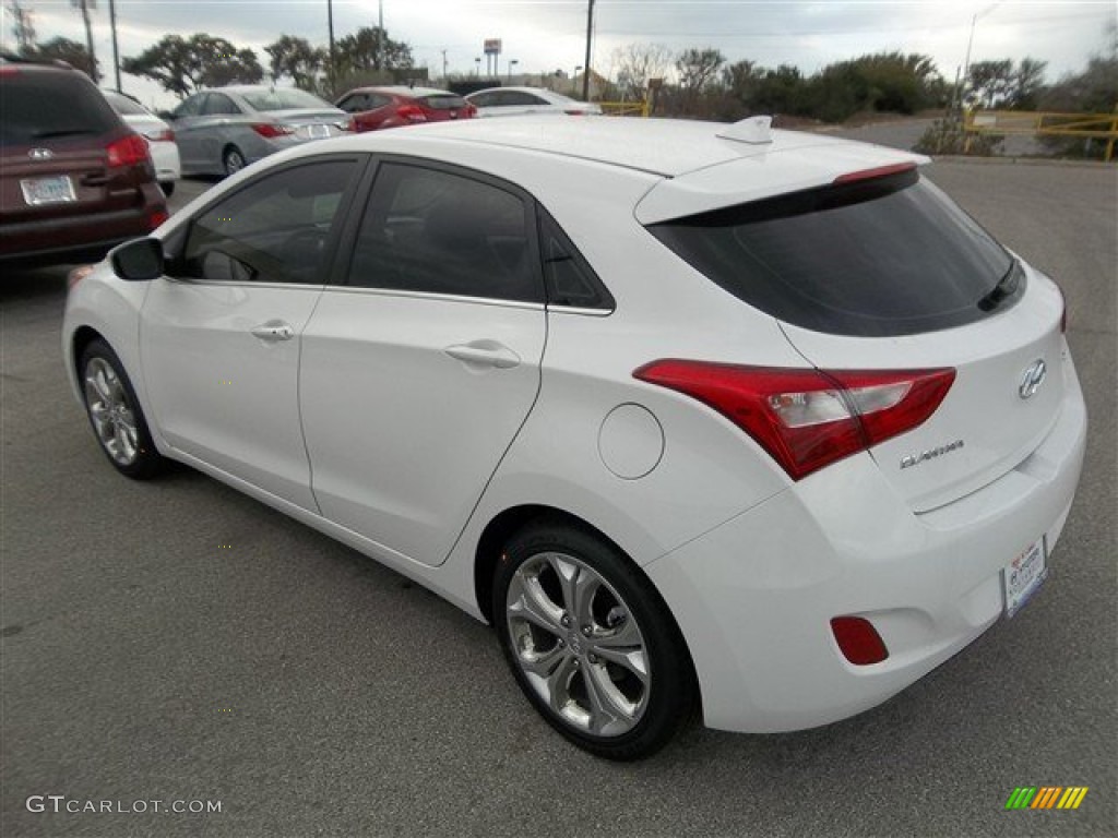 2013 Elantra GT - Monaco White / Beige photo #4