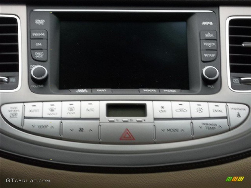 2013 Hyundai Genesis 3.8 Sedan Controls Photo #77692629