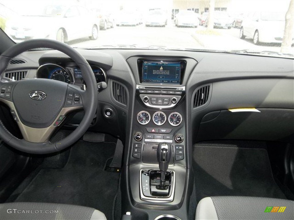 2013 Genesis Coupe 2.0T - Parabolica Blue / Gray Leather/Gray Cloth photo #12