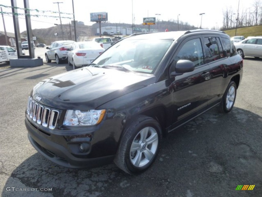 2012 Compass Latitude 4x4 - Black / Dark Slate Gray photo #3