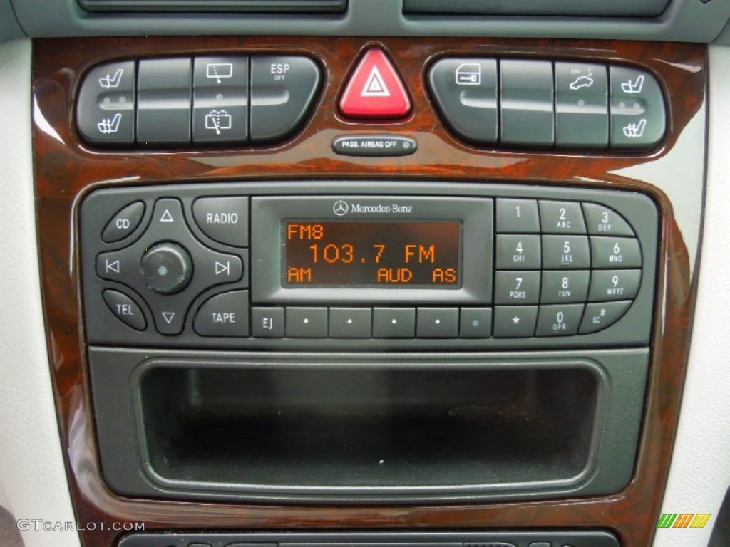 2004 Mercedes-Benz C 320 Wagon Controls Photos