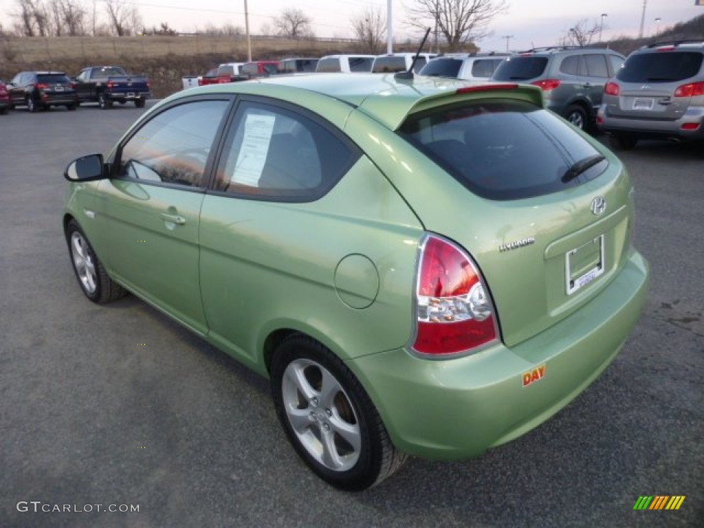 2009 Accent SE 3 Door - Apple Green / Black photo #5