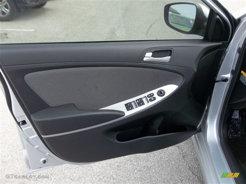2013 Hyundai Accent GS 5 Door Black Door Panel Photo #77694870