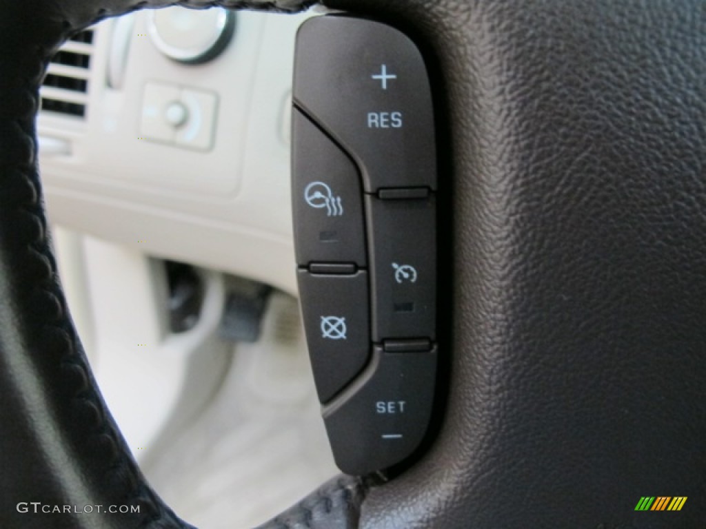 2009 Cadillac DTS Luxury Controls Photo #77695539