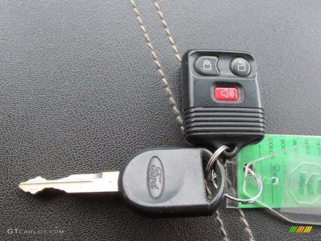 2008 Ford F350 Super Duty FX4 Crew Cab 4x4 Keys Photos