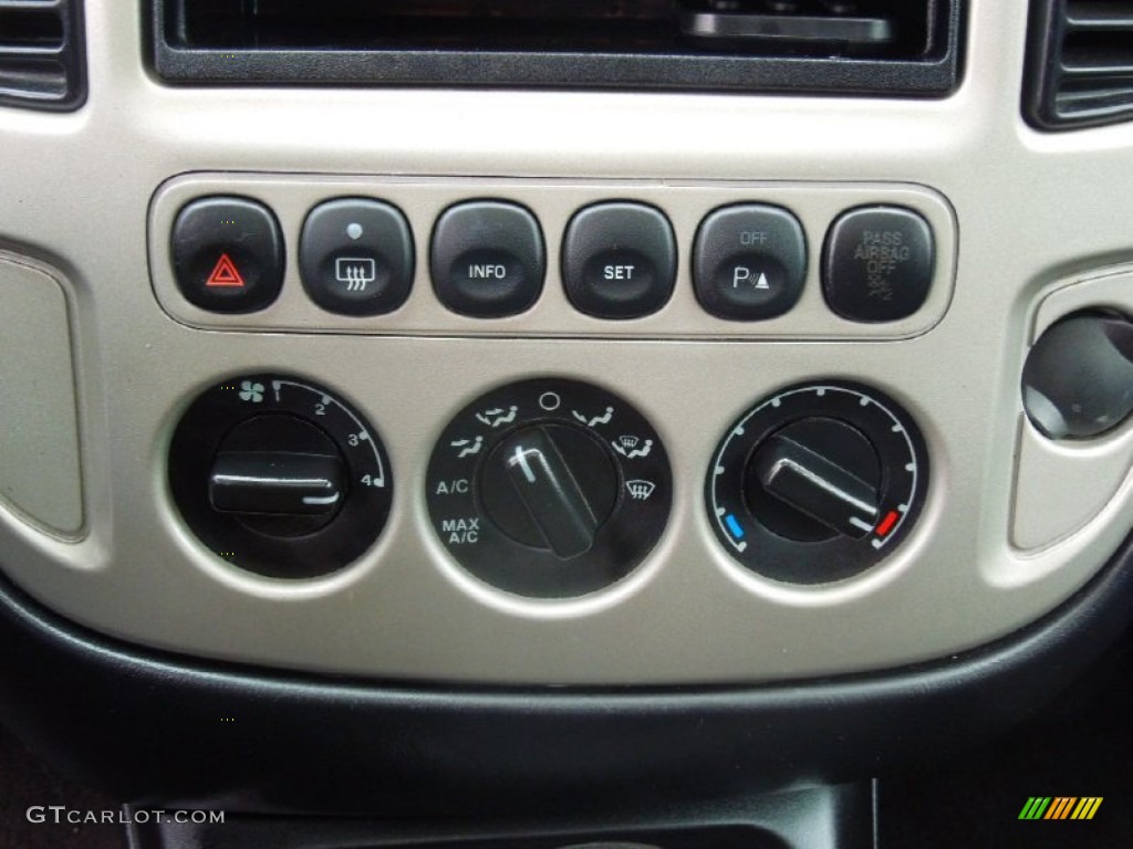 2006 Ford Escape Limited Controls Photos