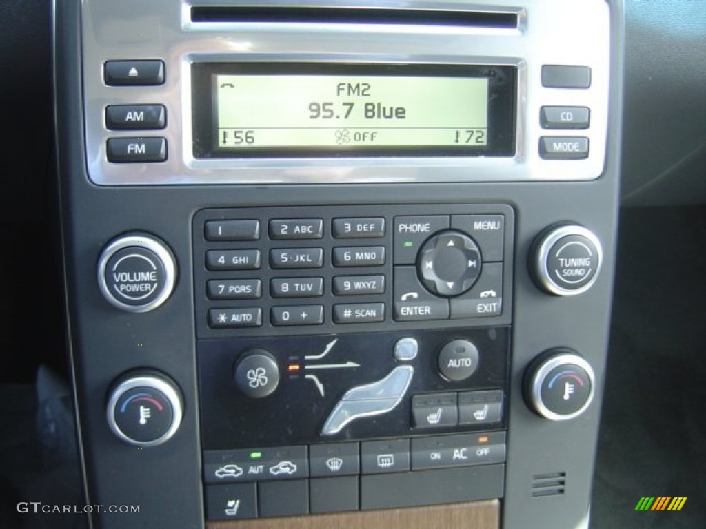 2010 Volvo S80 3.2 Controls Photo #77696329