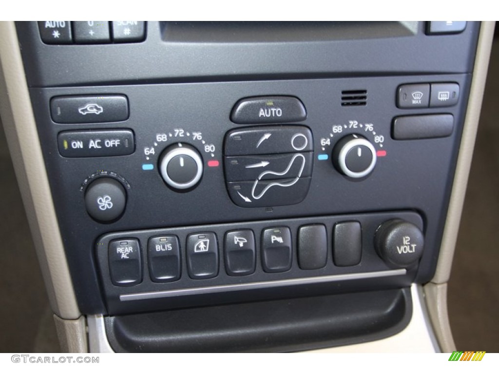 2013 Volvo XC90 3.2 Controls Photo #77697468