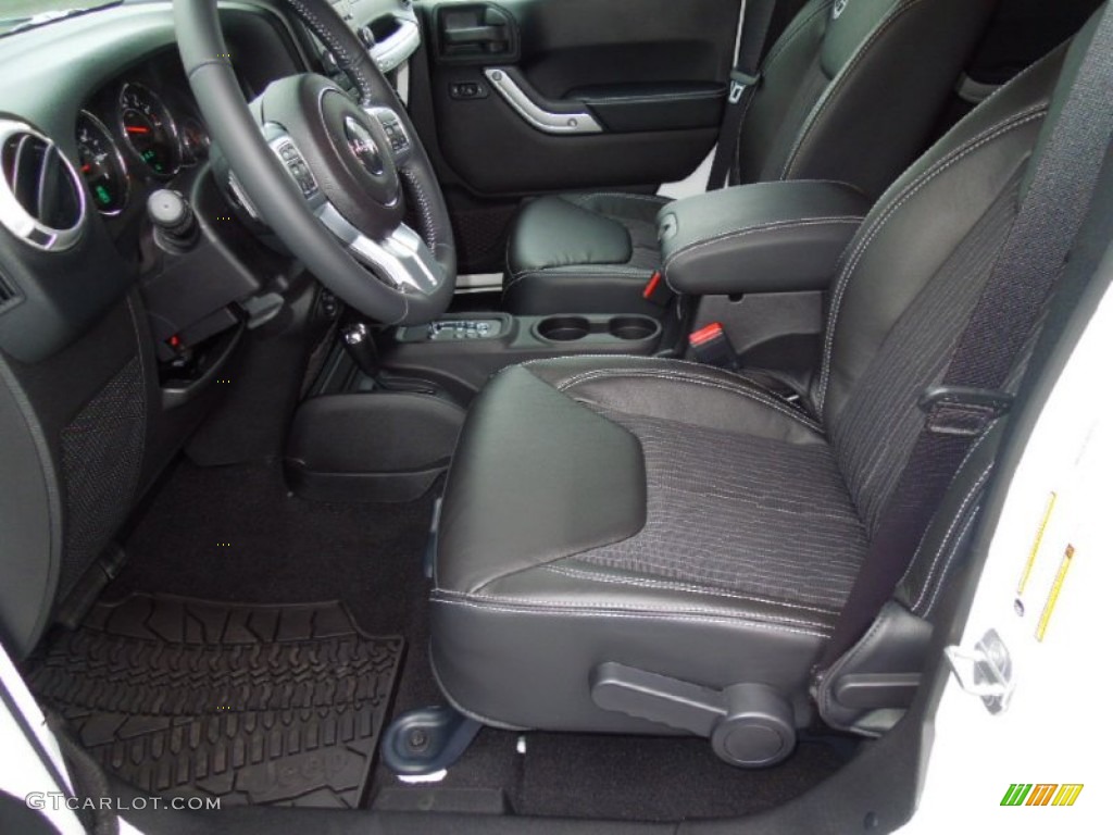 Freedom Edition Black/Silver Interior 2013 Jeep Wrangler Unlimited Oscar Mike Freedom Edition 4x4 Photo #77697756