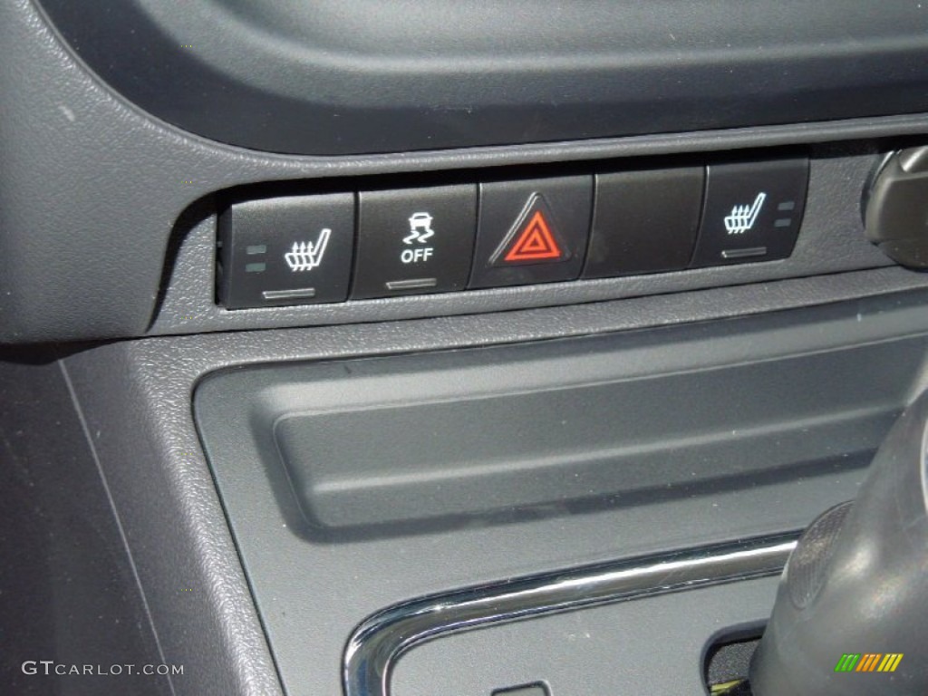 2013 Jeep Compass Limited Controls Photos