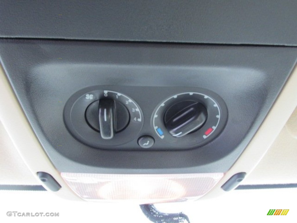2009 Ford Explorer XLT 4x4 Controls Photos