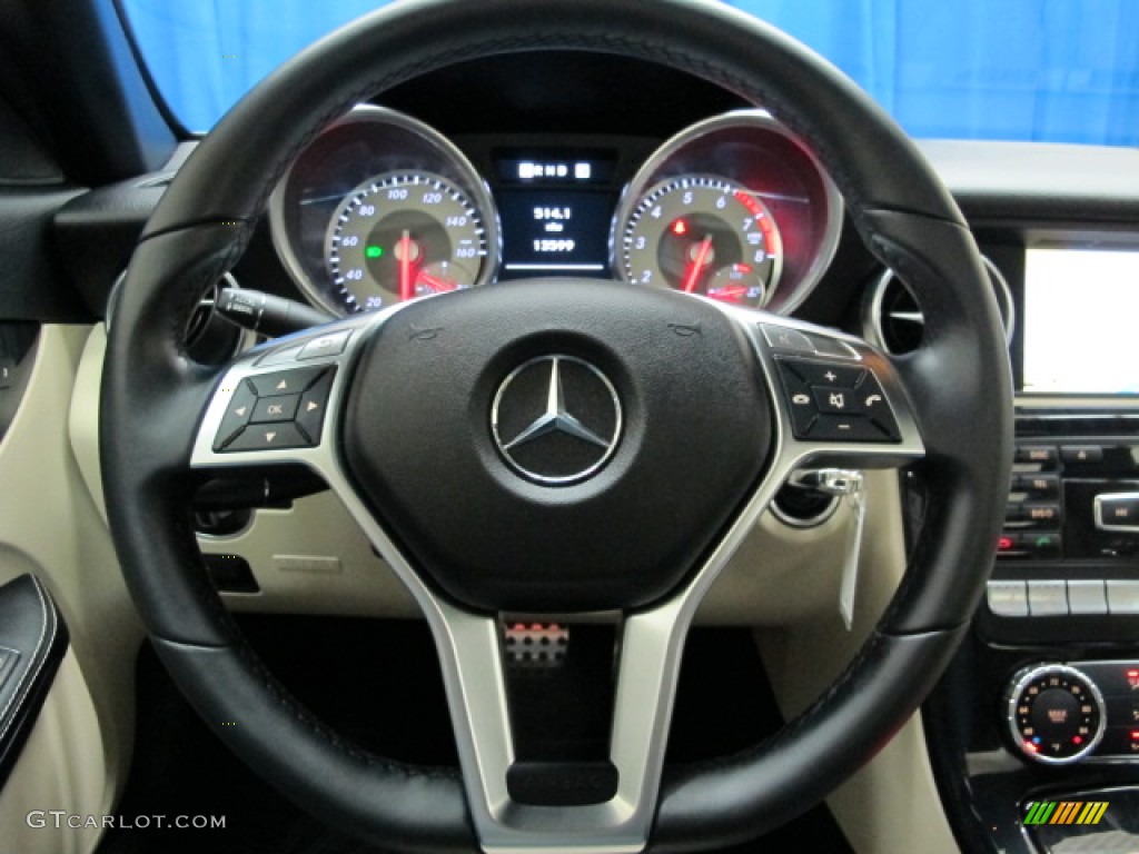2012 Mercedes-Benz SLK 350 Roadster Sahara Beige Steering Wheel Photo #77703639