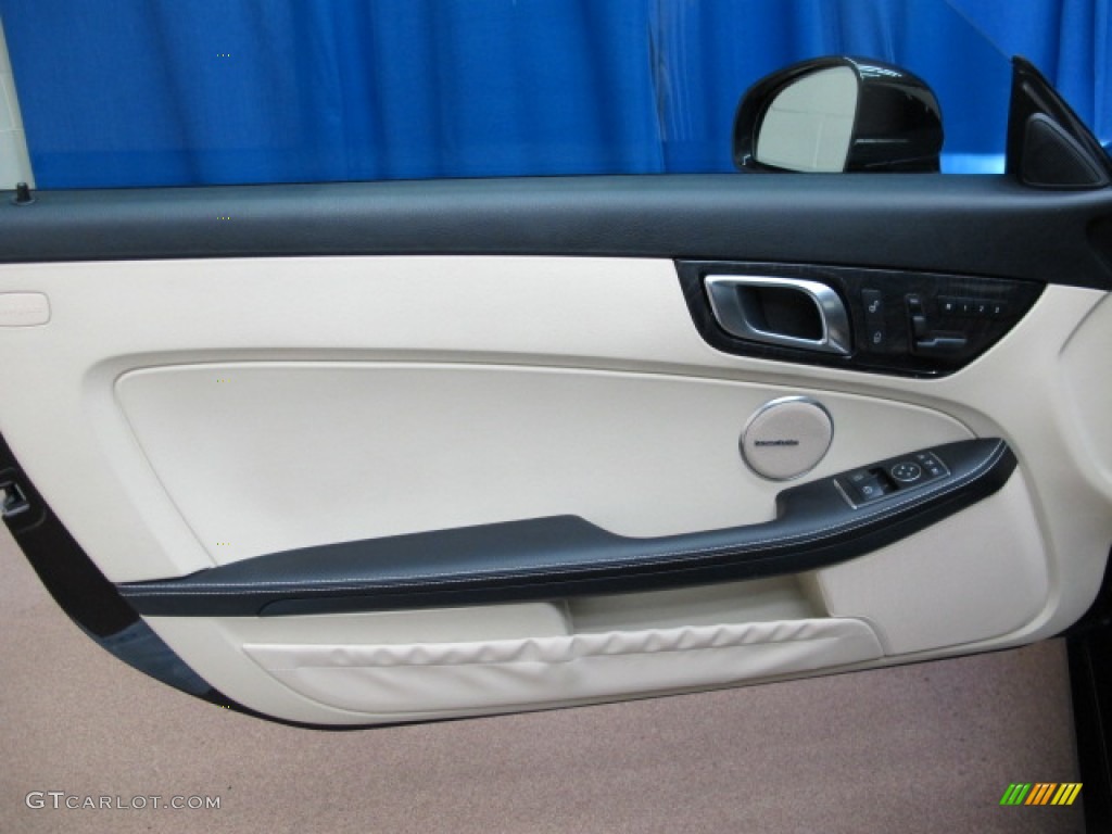 2012 Mercedes-Benz SLK 350 Roadster Sahara Beige Door Panel Photo #77703768