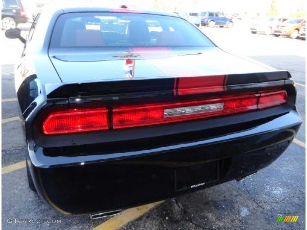 2013 Challenger Rallye Redline - Pitch Black / Radar Red/Dark Slate Gray photo #3