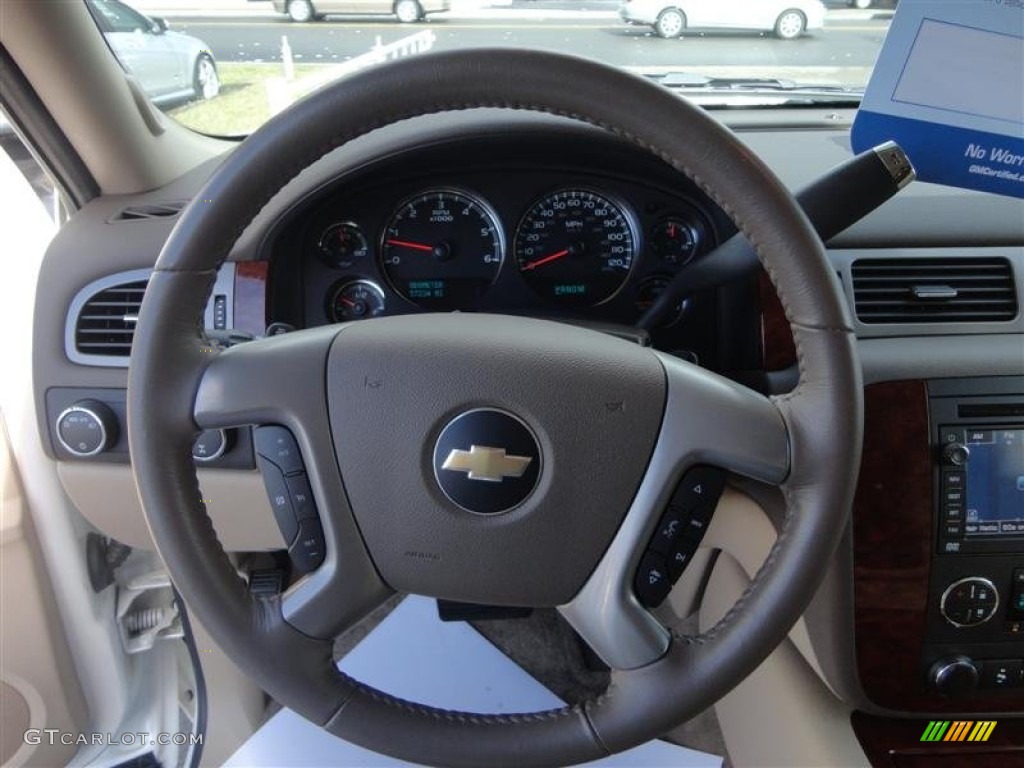 2009 Chevrolet Tahoe LTZ 4x4 Light Cashmere Steering Wheel Photo #77705517