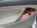Super White - Camry XLE Photo No. 9