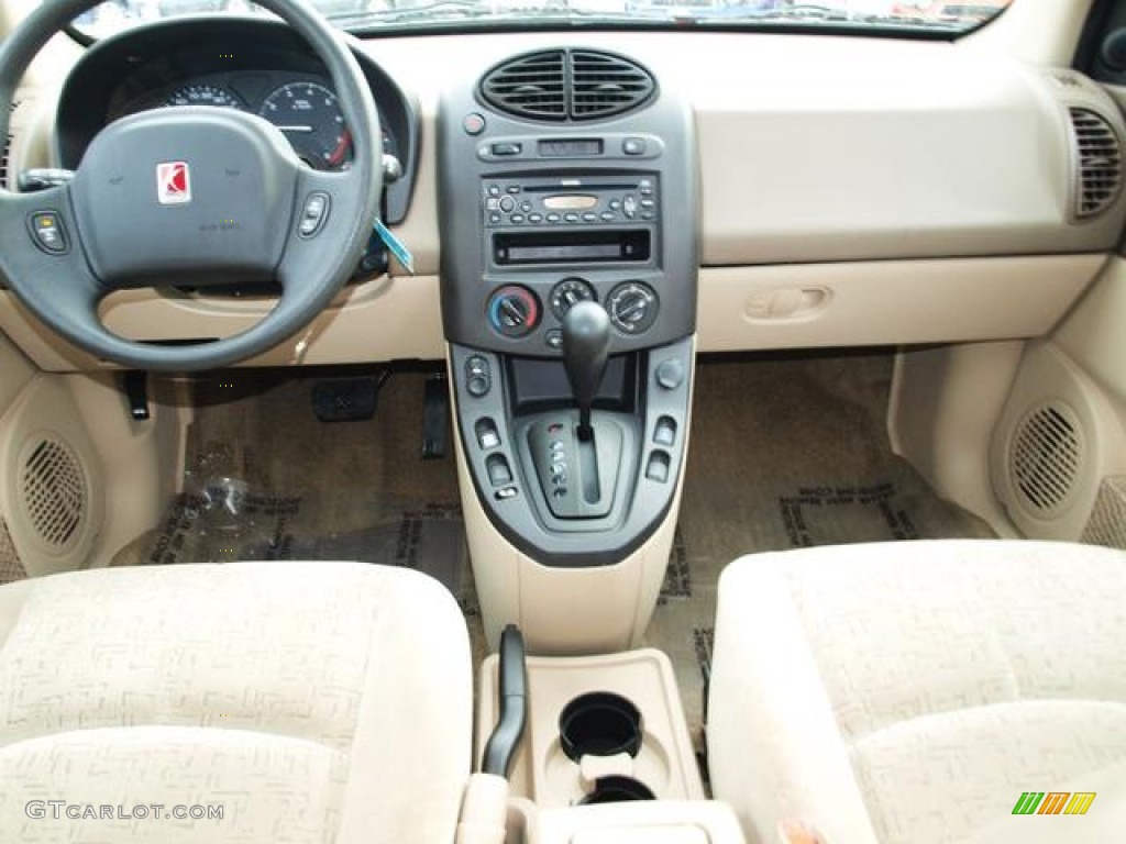 2003 Saturn VUE V6 AWD Light Tan Dashboard Photo #77708247