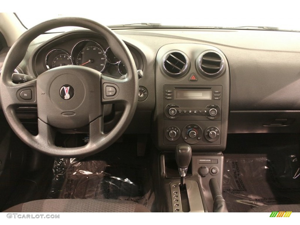 2006 Pontiac G6 V6 Sedan Dashboard Photos