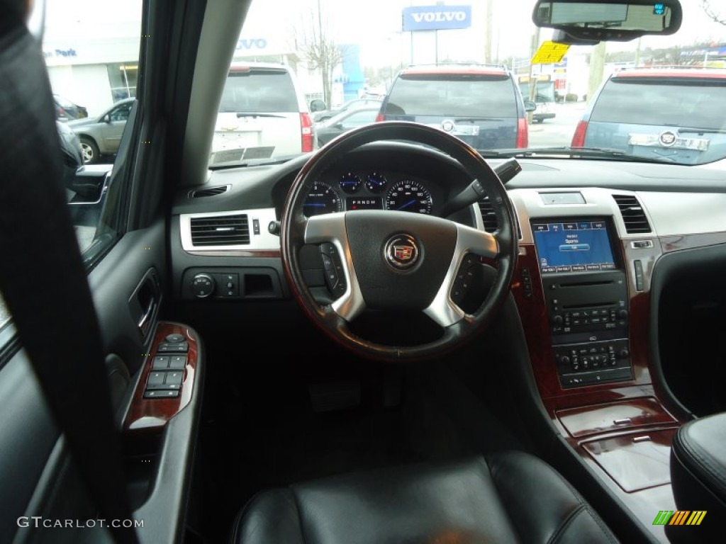 2008 Cadillac Escalade AWD Ebony Dashboard Photo #77708856
