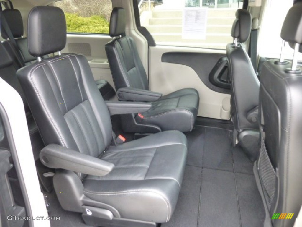 Black/Light Graystone Interior 2012 Chrysler Town & Country Touring Photo #77709139