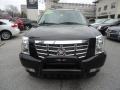 Black Raven - Escalade Luxury AWD Photo No. 3