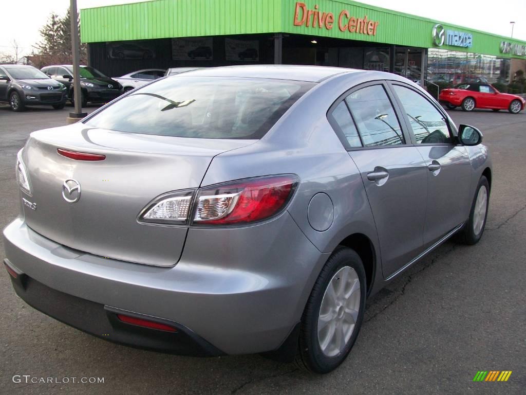 2010 MAZDA3 i Touring 4 Door - Liquid Silver Metallic / Black photo #6