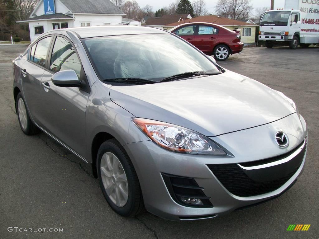 2010 MAZDA3 i Touring 4 Door - Liquid Silver Metallic / Black photo #8