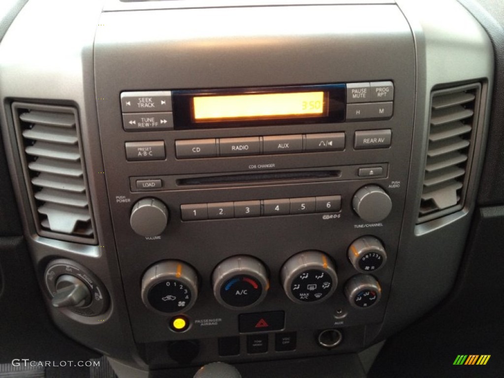 2004 Nissan Armada SE 4x4 Controls Photo #77710966