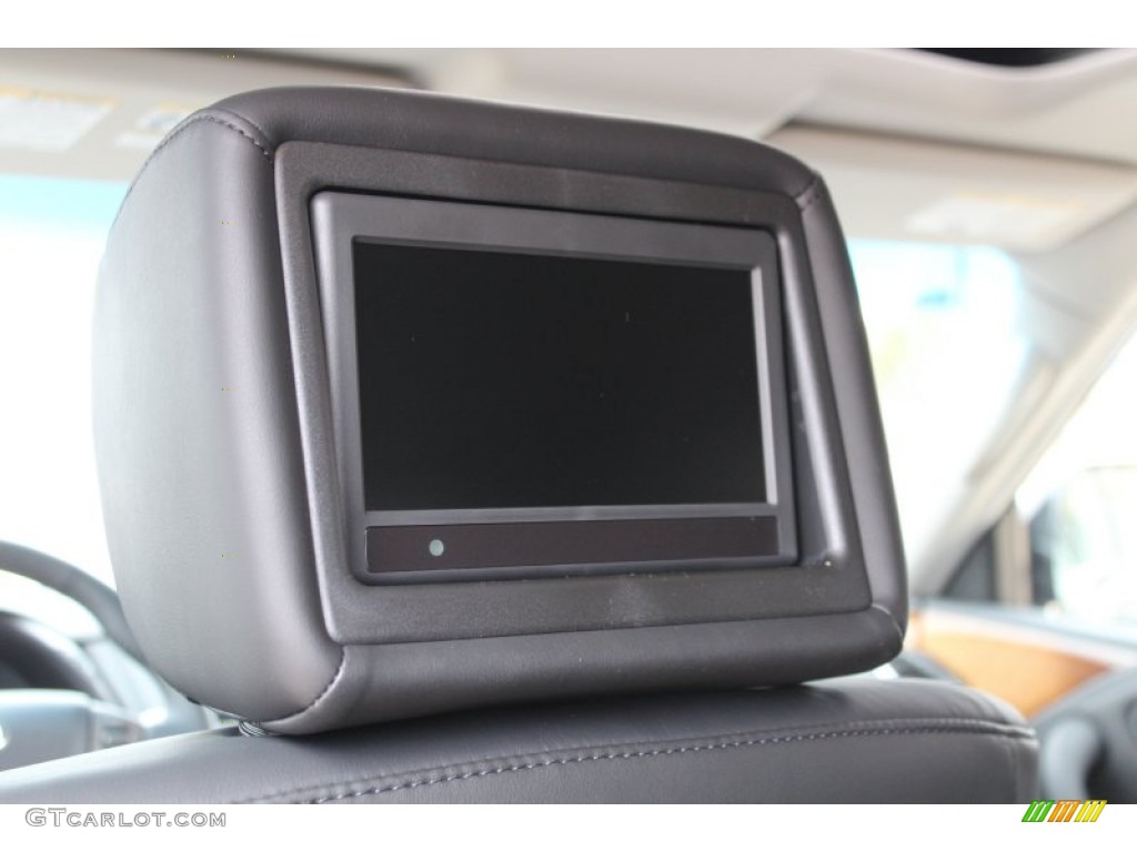 2013 Infiniti QX 56 Entertainment System Photo #77712344