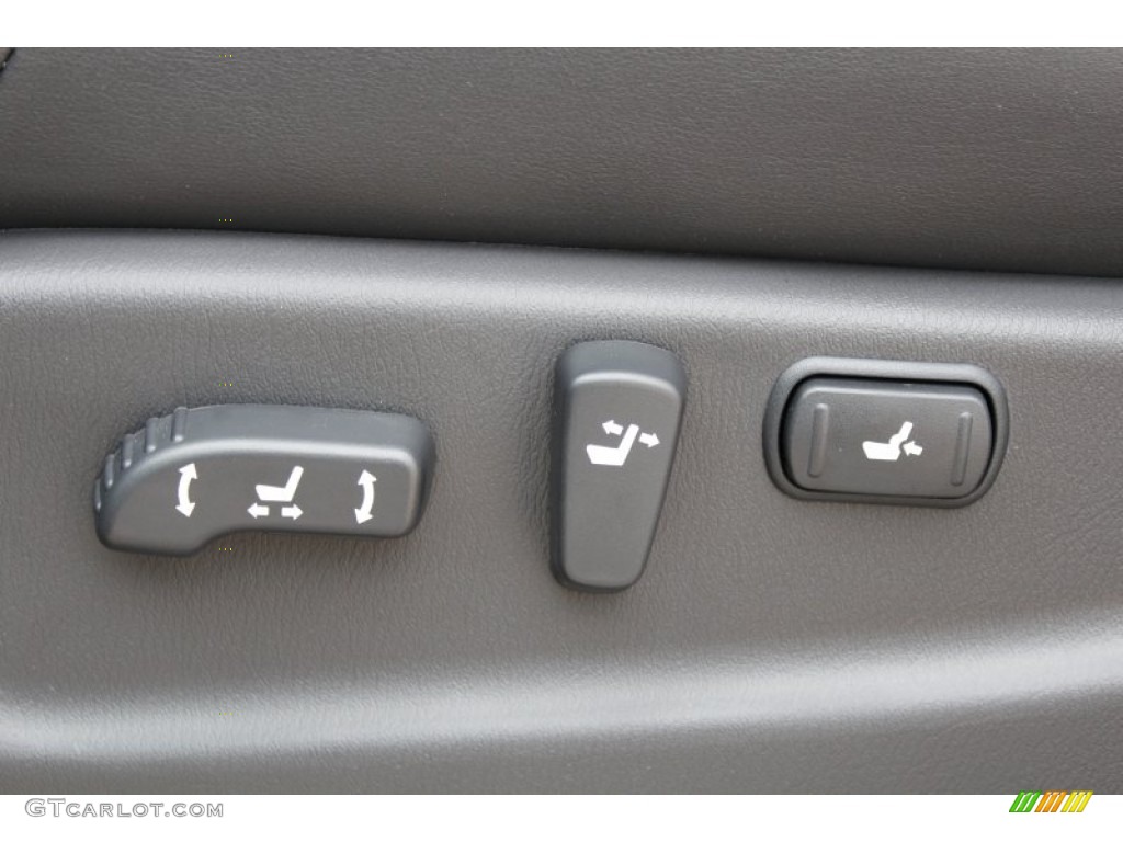 2013 Infiniti QX 56 Controls Photo #77712488
