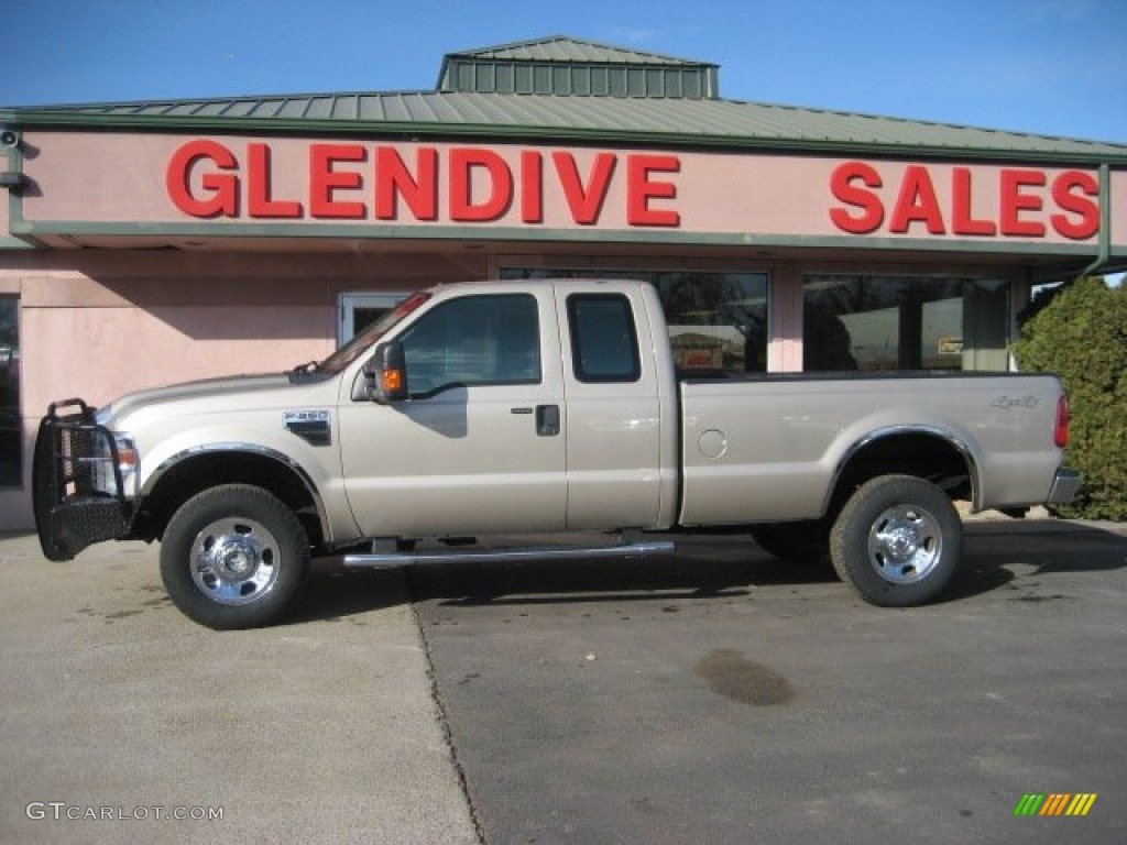 2008 F350 Super Duty XLT SuperCab 4x4 - Pueblo Gold Metallic / Camel photo #5