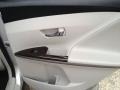 2010 Classic Silver Metallic Toyota Venza I4  photo #22